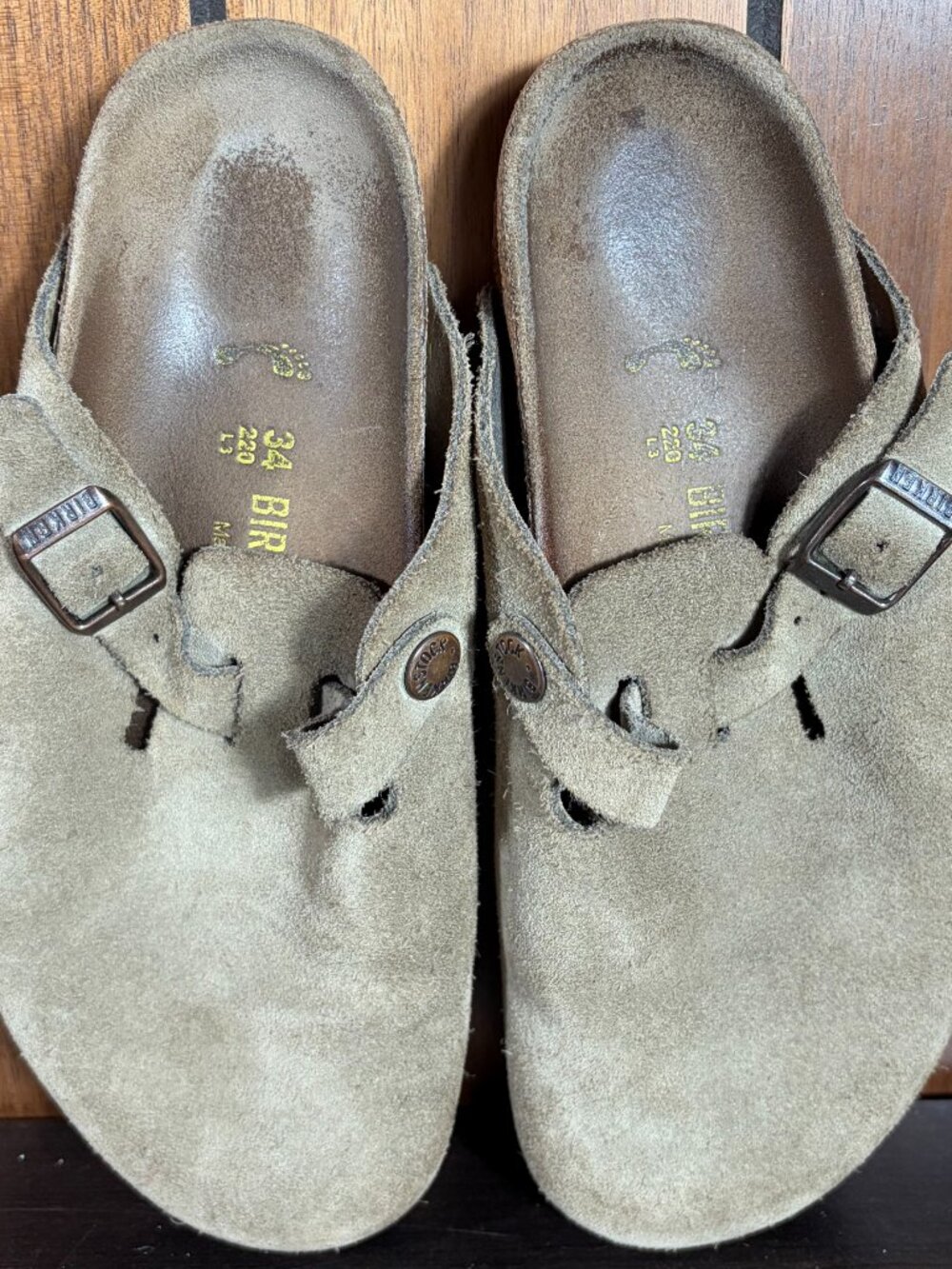 Birkenstock Boston Clog Beige Suede Kids Slides Sz 34 - 3